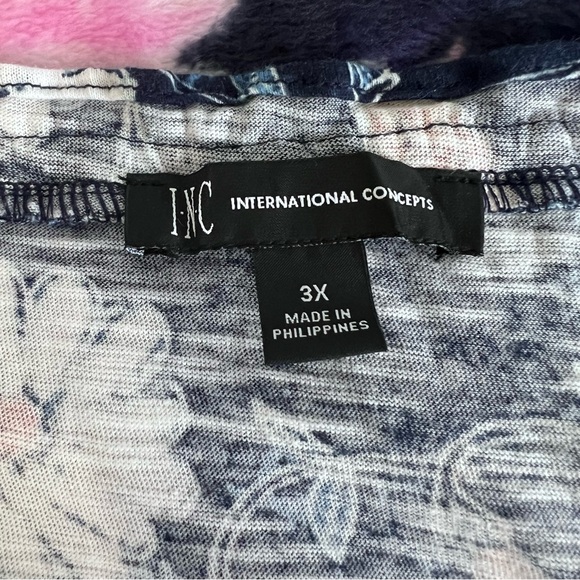 INC International Concepts 3X Blue Floral Cold Shoulder Blouse Top Ruffled Neck - Picture 11 of 13